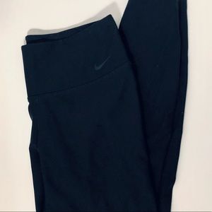 Nike Dri-Fit Leggings Size Medium